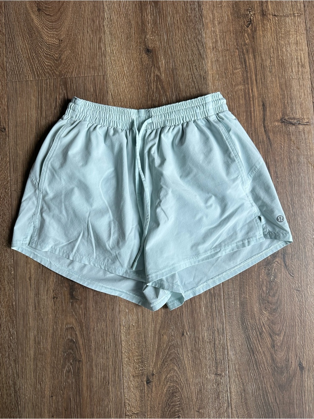 Lululemon Tracker Short V 4” Island Mist Blue Green Running Shorts Size 2